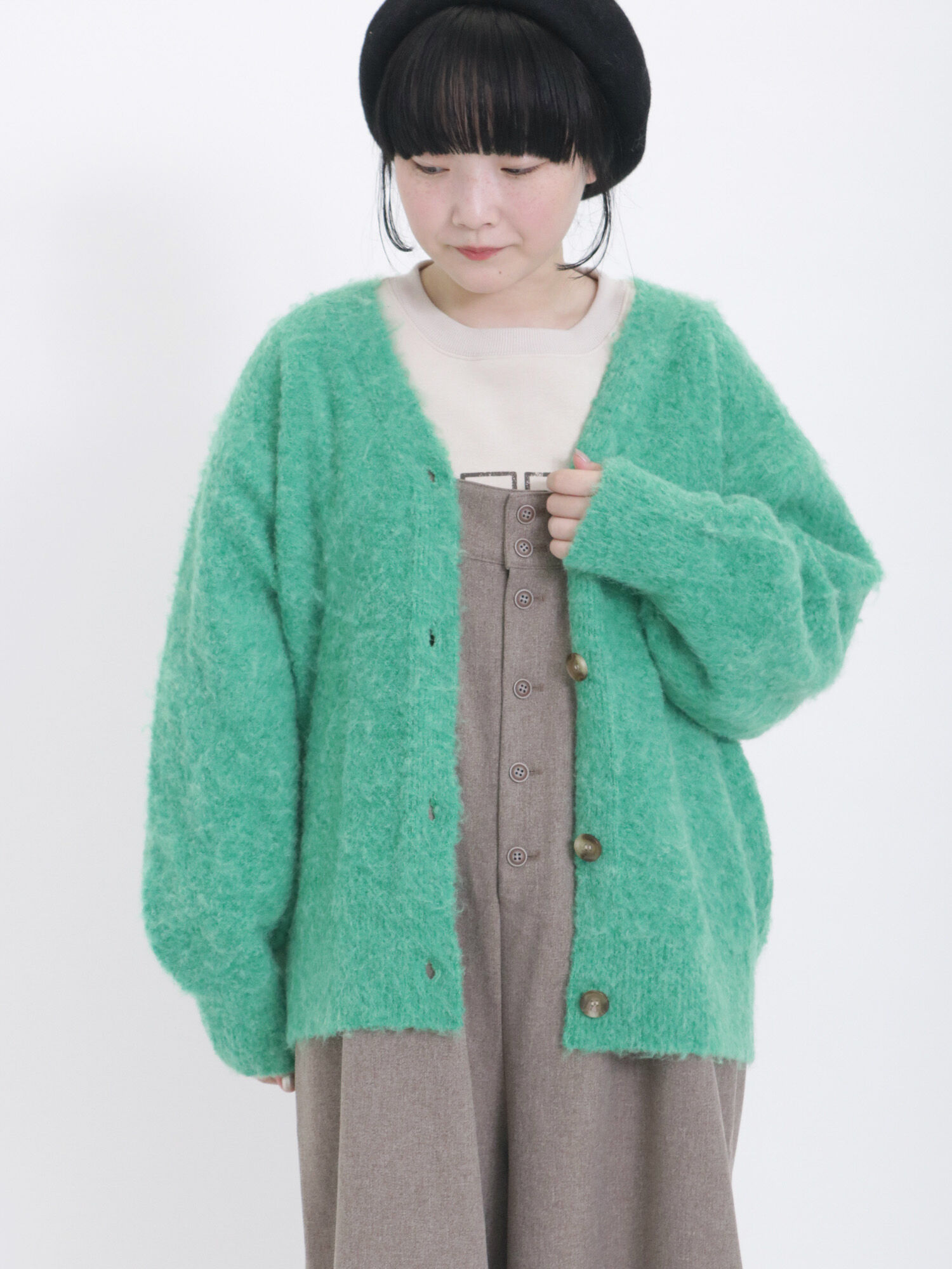 OMMO オリーブ色 ポケット付き トップス OMMO オリーブ色 ポケット付き トップス