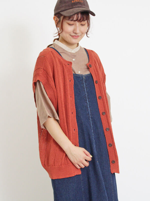 まー42新品サラサラ素材 裾ドロストデザイン前開きベスト(BK) リネンライク裾ドロストブラウス/le.coeur blanc(ルクールブラン