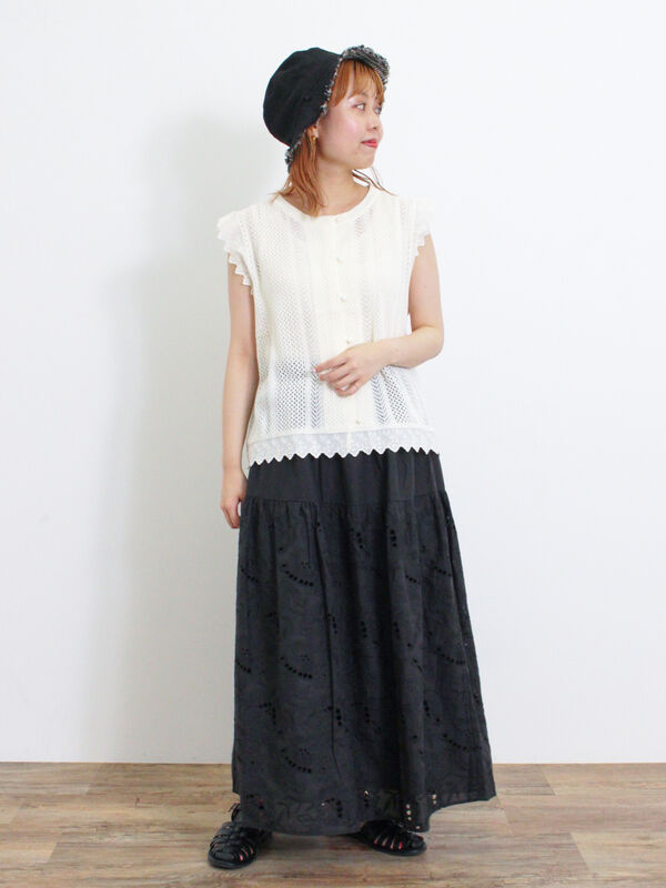 サマンサモスモス　手編みベスト セール】 手編みクロシェニットベスト（グレー/チャコールグレー