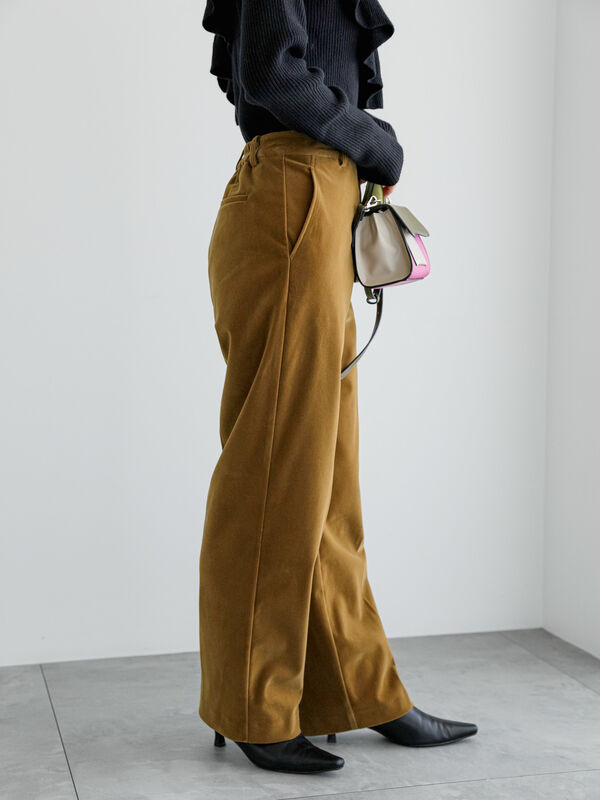 doublet グレー プリント入り ストレートパンツ 最高パンツ／テーパードパンツ／ウォッシャブル／NON IRON