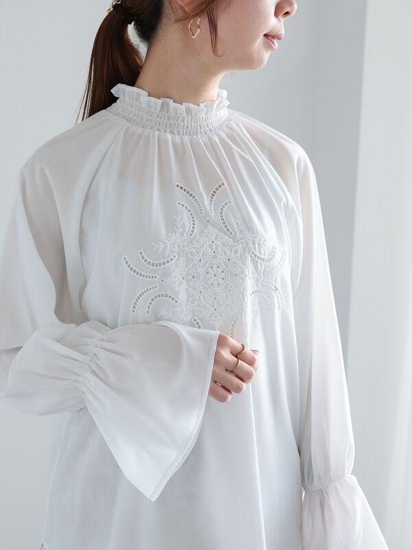 フロントエンブロイダリーブラウス（トップス/シャツ・ブラウス