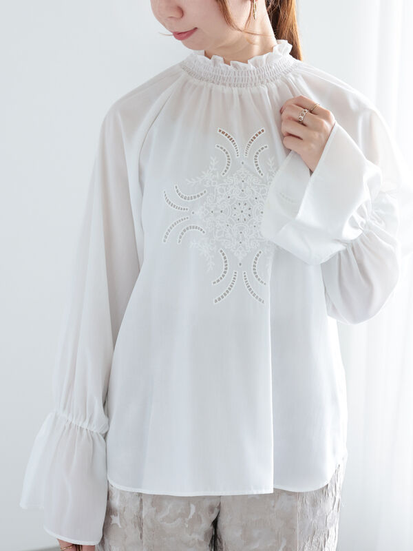 フロントエンブロイダリーブラウス（トップス/シャツ・ブラウス