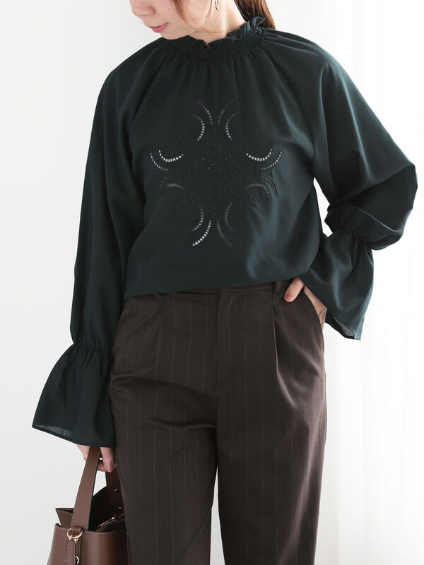 フロントエンブロイダリーブラウス（トップス/シャツ・ブラウス