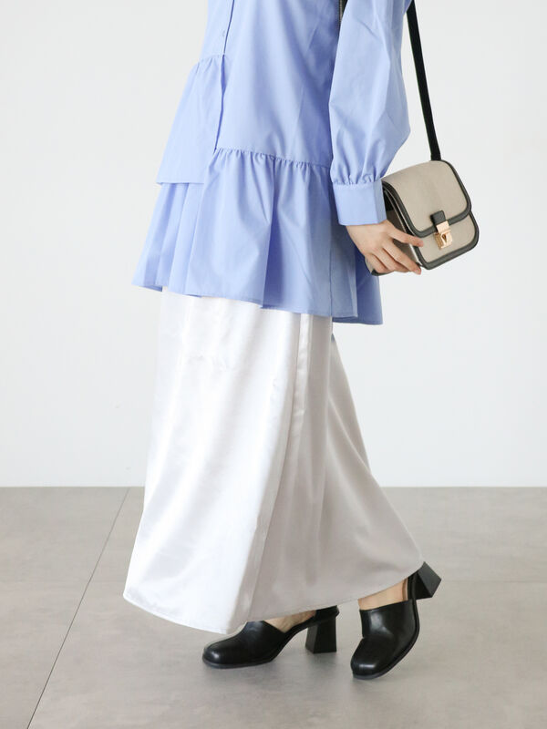 サテンフレアスカート（ボトムス/スカート）【セール】｜Te chichi