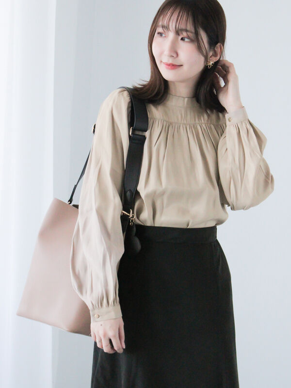 オーロラサテンギャザーブラウス（トップス/シャツ・ブラウス