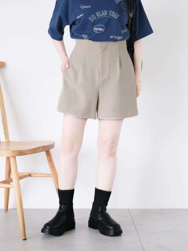 タックハイウエストショートパンツ（ボトムス/パンツ）【セール