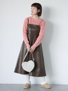 akca アームスリット　ワンピース　ブラウン acka アームスリットワンピース - メルカリ