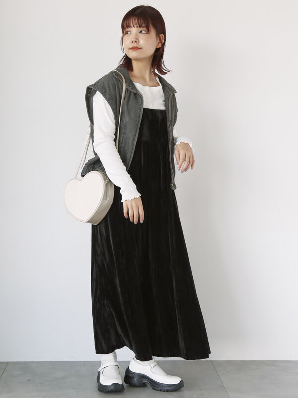 クラッシュベロアキャミソールワンピース（ワンピース/ワンピース