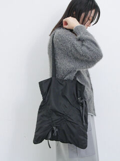mojocamar♡モジョカマー　ネイビー キルティングバッグSwan ときめきプレーン痛バッグS【一部店舗限定】｜WEGO（ウィゴー